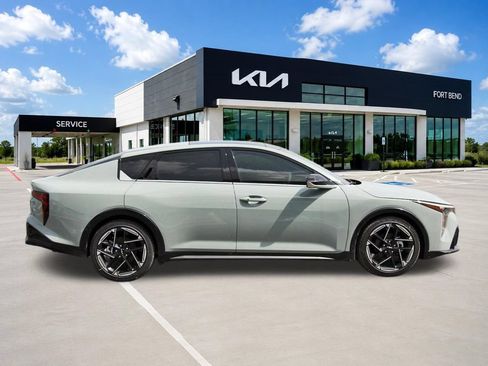 New 2026 Kia K4 GT-Line Turbo w/ GT-Line Premium Package FWD image 4