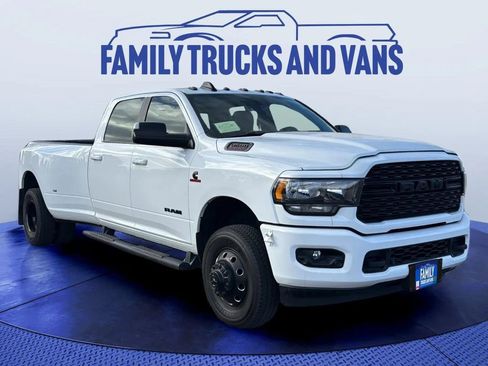 Used 2022 RAM 3500 Big Horn w/ Level C Equiment Group image 7