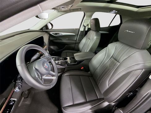 Used 2025 Buick Envision Avenir image 15