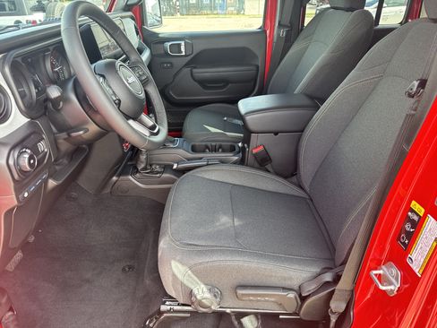 Used 2025 Jeep Wrangler Unlimited Sport S 4xe AWD/4WD image 5