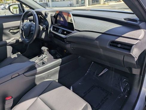 Used 2024 Lexus UX 250h FWD image 33