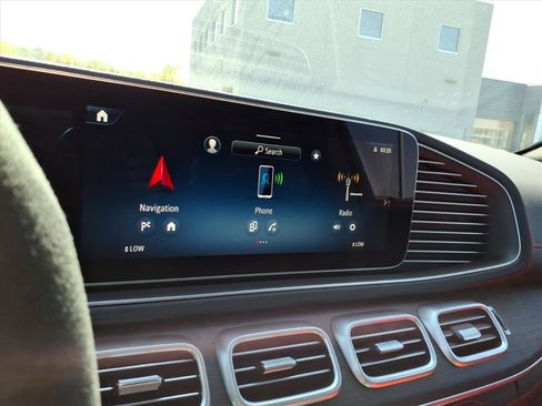 Used 2025 Mercedes-Benz GLE 53 AMG 4MATIC image 19