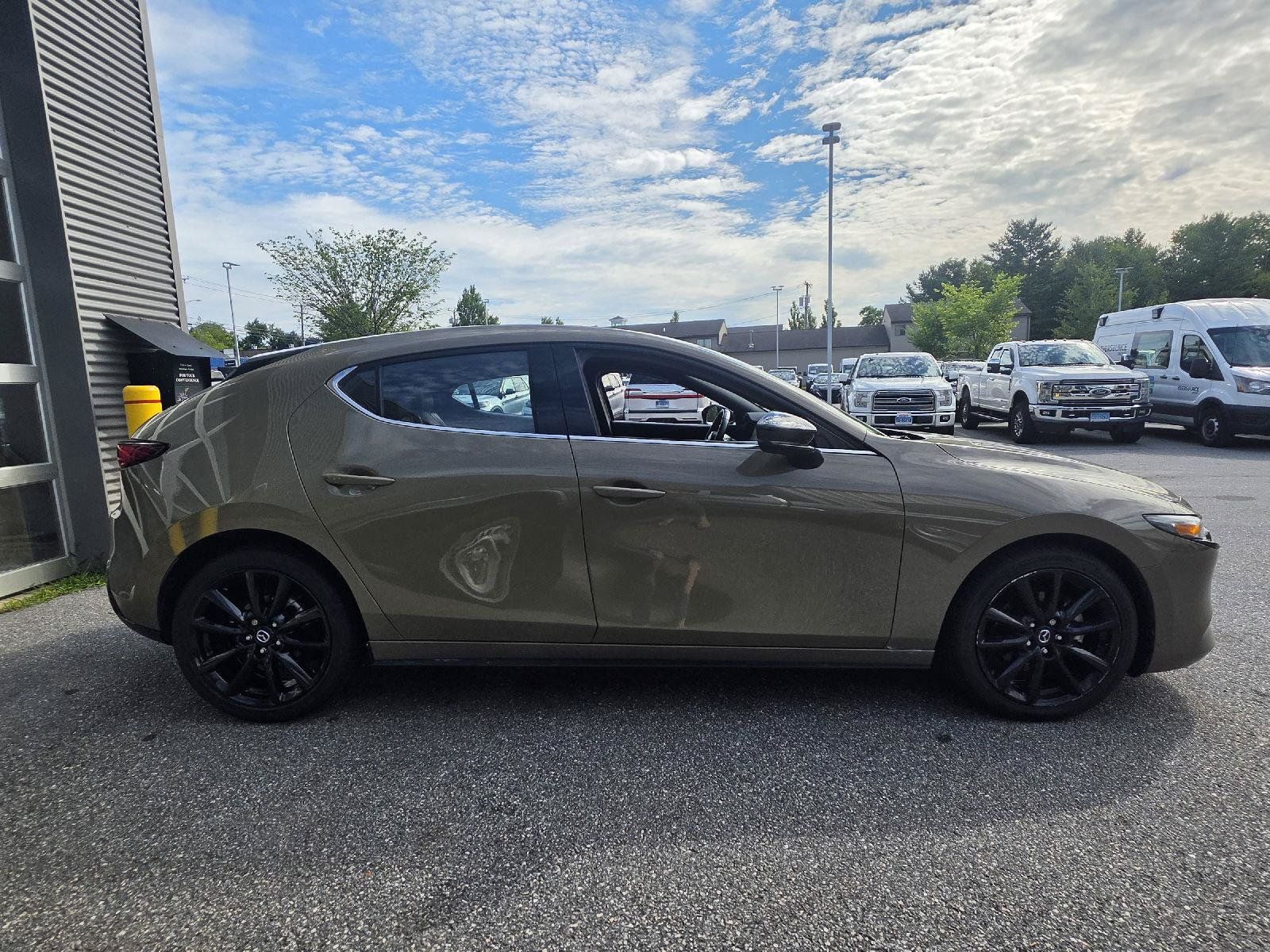 Used 2024 MAZDA MAZDA3 s AWD/4WD image 2