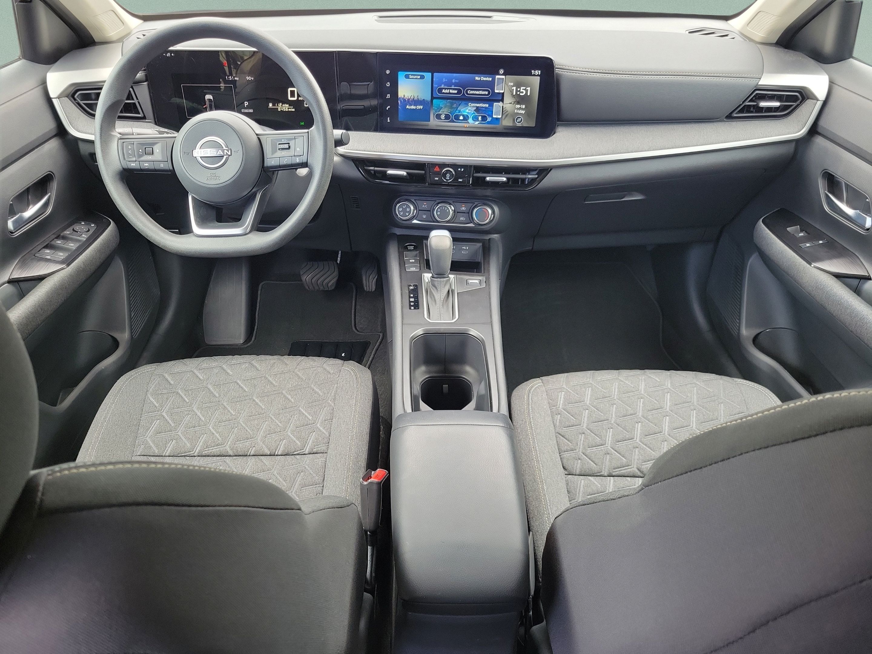 Used 2025 Nissan Kicks SV FWD image 12