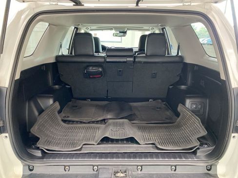 Used 2021 Toyota 4Runner Limited AWD/4WD image 21