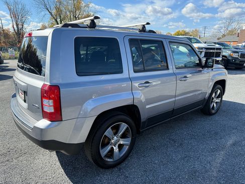 Used 2017 Jeep Patriot High Altitude image 11