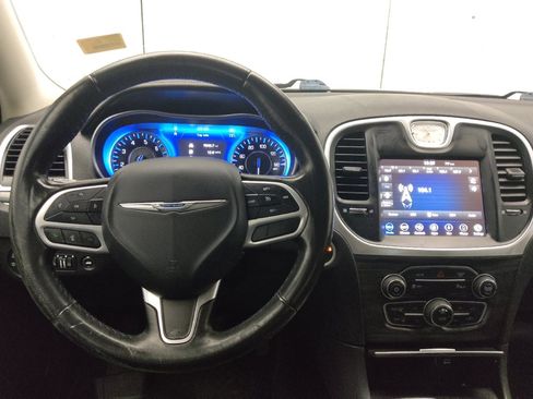 Used 2021 Chrysler 300 Touring L w/ Popular Equipment Group RWD image 22