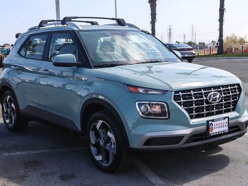 New 2026 Hyundai Venue SEL image 3