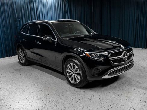 Certified 2026 Mercedes-Benz GLC 300 image 3
