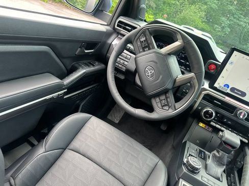 New 2026 Toyota Tacoma TRD Off-Road w/ TRD Off Road Premium Package AWD/4WD image 17