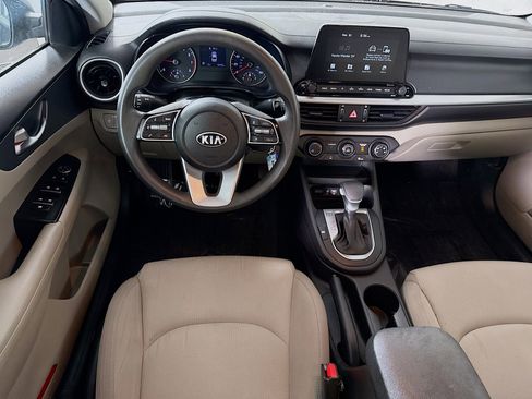 Used 2021 Kia Forte LXS FWD image 17