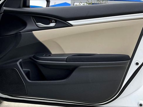 Used 2019 Honda Civic LX image 21