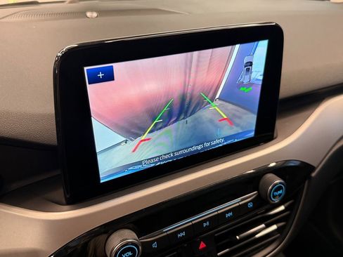 Used 2021 Ford Escape SEL w/ Technology Package image 14