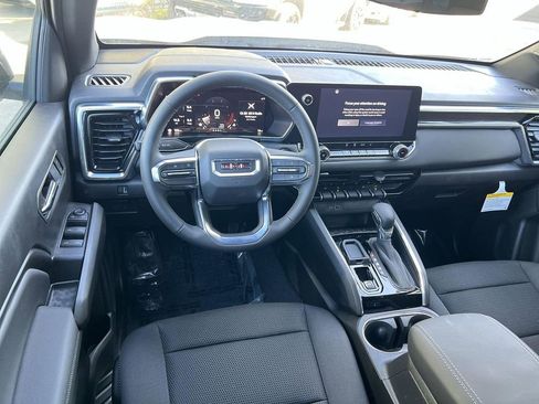 New 2026 GMC Canyon Elevation image 11