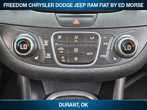 Used 2019 Chevrolet Malibu LT FWD image 13