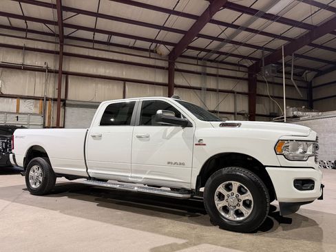 Used 2021 RAM 2500 Big Horn w/ Level 1 Equipment Group AWD/4WD image 2