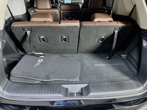 Used 2025 Honda Pilot Elite image 27