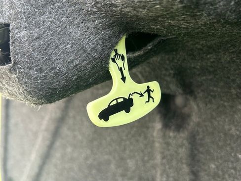 Certified 2023 Dodge Challenger SXT image 30