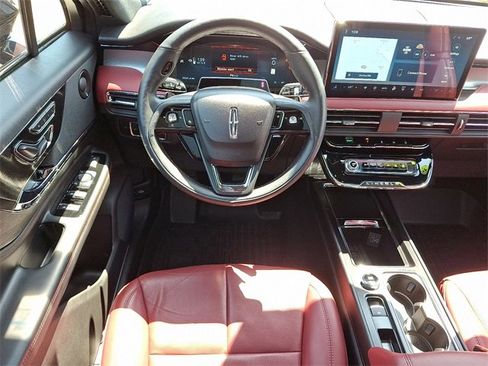 Used 2023 Lincoln Corsair Reserve w/ Equipment Group 202A image 11