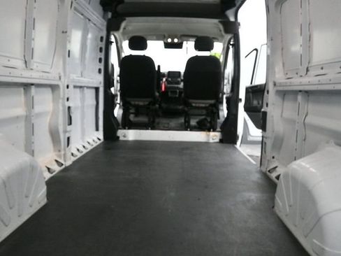 Used 2023 RAM ProMaster 2500 image 13