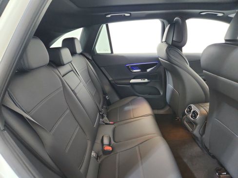 New 2026 Mercedes-Benz GLC 300 image 12