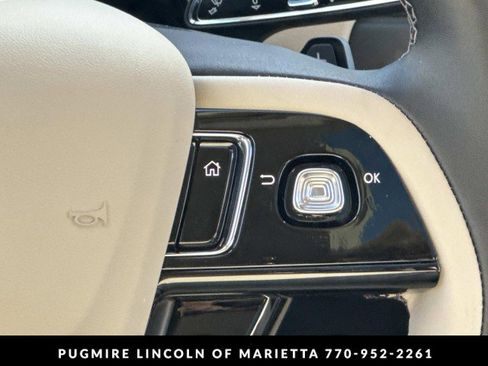 New 2026 Lincoln Corsair Premiere image 26