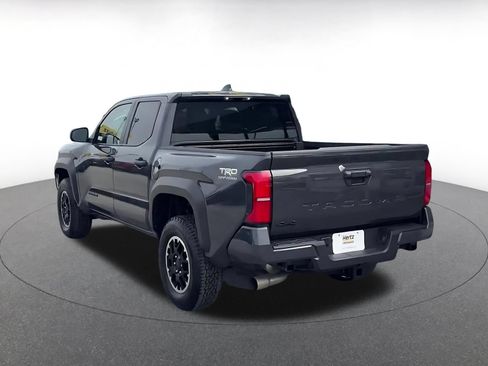 Used 2025 Toyota Tacoma TRD Off-Road AWD/4WD image 11