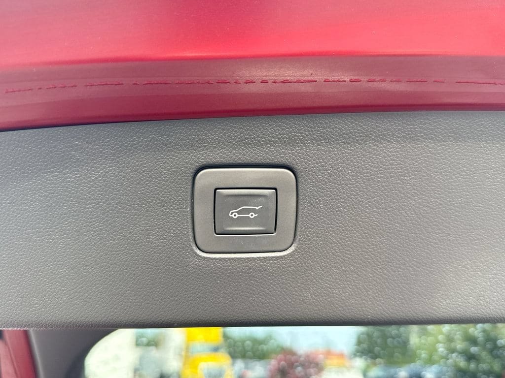 Certified 2024 Buick Envista Sport Touring w/ Convenience I Package FWD image 19