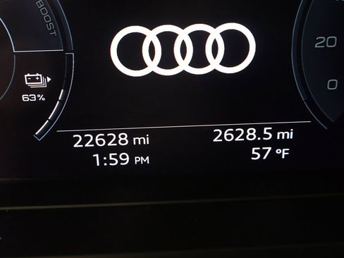 Used 2023 Audi Q4 e-tron Premium Plus w/ Premium Plus image 38