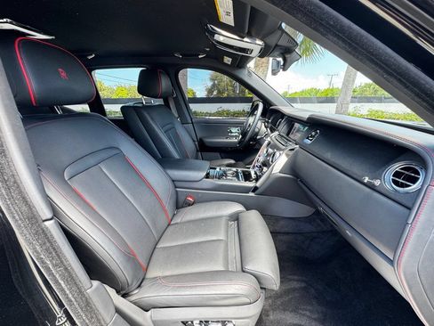 Used 2021 Rolls-Royce Cullinan AWD/4WD image 38