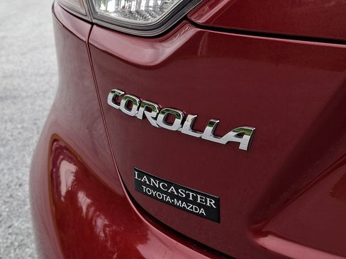 Used 2025 Toyota Corolla LE FWD image 29
