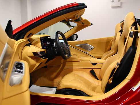 Used 2022 Chevrolet Corvette Stingray Premium Conv w/ Battery Protection Package image 4