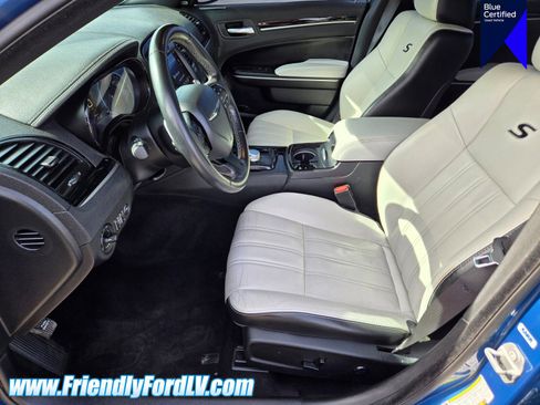 Used 2020 Chrysler 300 S w/ 300S Premium Group image 9