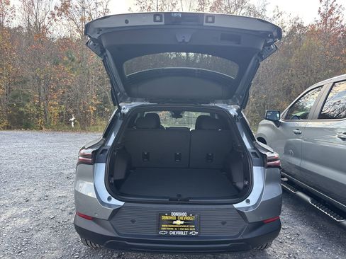 New 2026 Chevrolet Equinox EV LT image 25