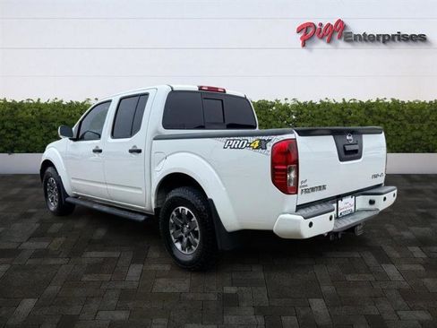 Used 2019 Nissan Frontier PRO-4X image 4