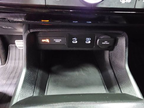 Certified 2025 Honda Civic Sport image 18