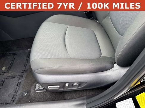 Used 2025 Toyota RAV4 XLE image 15