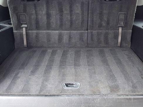Used 2015 Chevrolet Suburban LT AWD/4WD image 12
