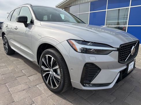 Used 2023 Volvo XC60 B5 Plus w/ Protection Package Premier AWD/4WD image 2