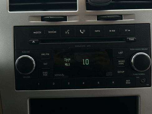 Used 2009 Dodge Caliber SXT image 19