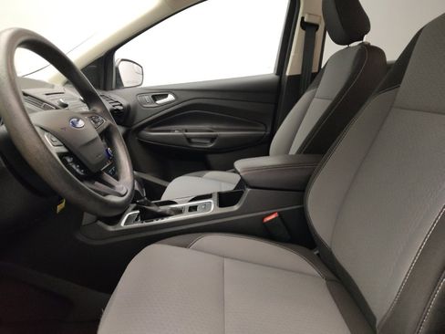 Used 2018 Ford Escape SE image 17