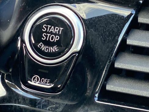 Used 2020 BMW 530i xDrive 530i xDrive w/ Premium Package image 37