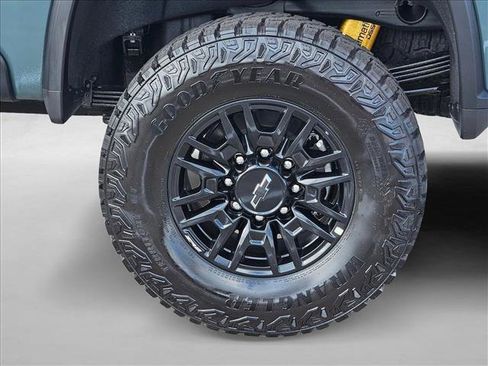 New 2026 Chevrolet Silverado 2500 ZR2 AWD/4WD image 10