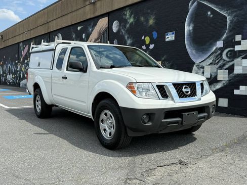 Used 2021 Nissan Frontier S RWD image 19