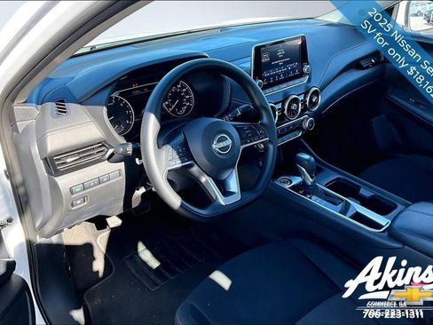 Used 2025 Nissan Sentra SV image 13