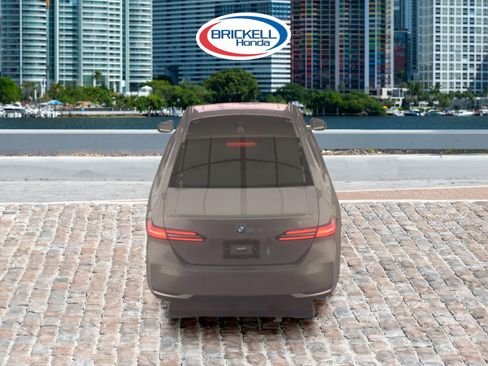 Used 2024 BMW 530i image 27