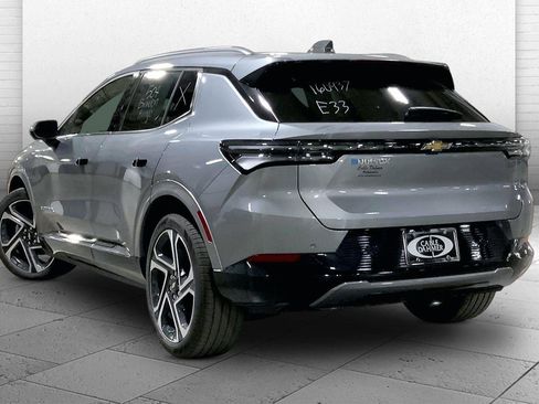 New 2026 Chevrolet Equinox EV LT FWD image 3