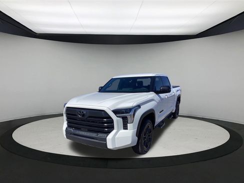 Used 2025 Toyota Tundra SR5 w/ SR5 Premium Package image 4