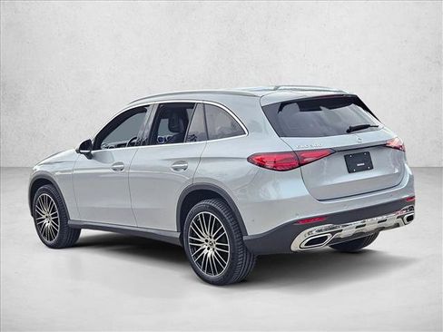 Used 2026 Mercedes-Benz GLC 300 image 8