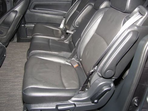 Certified 2023 Honda Odyssey EX-L image 13